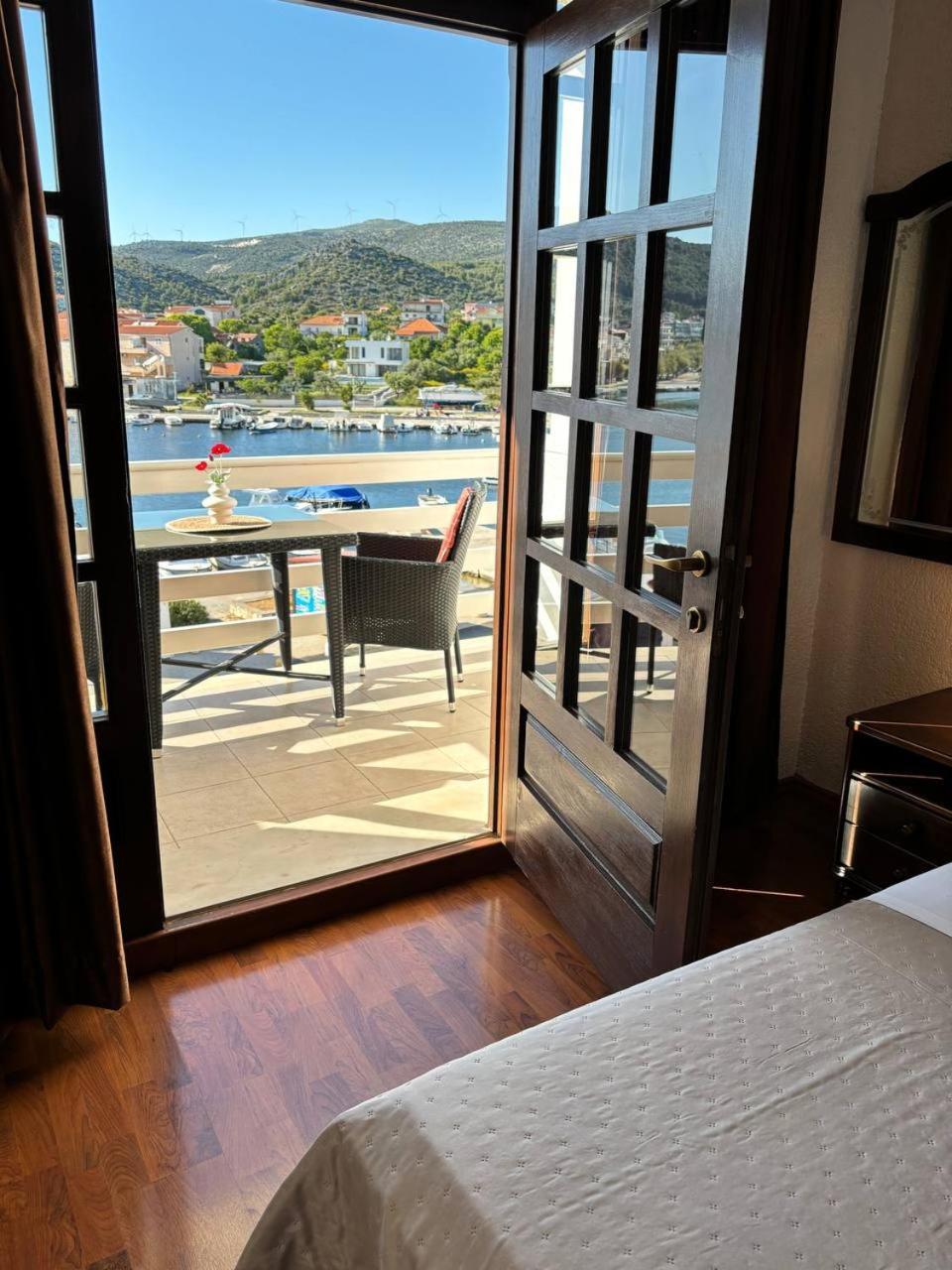 Villa Samac Seget Vranjica Bagian luar foto